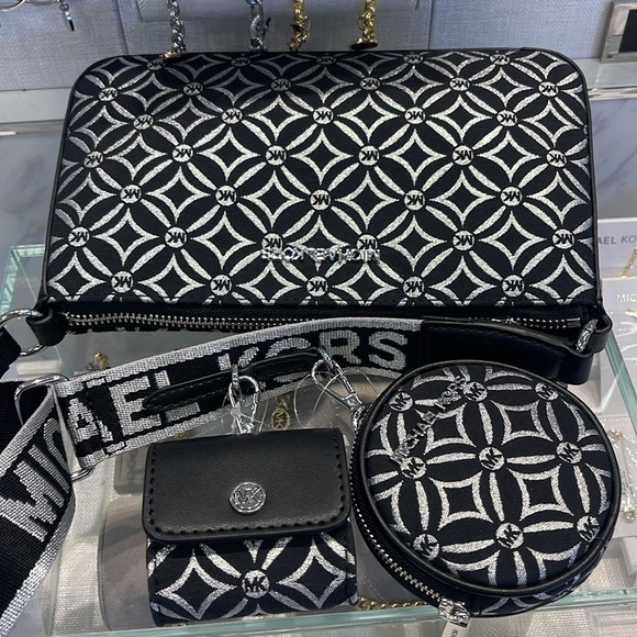 MICHAEL KORS Jet Set Travel Small Logo Jacquard Crossbody With Tech Attach - Blk - Picture 15 of 16